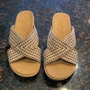 Skechers Luxe Foam sandals